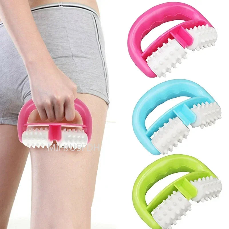 Praktischer Handmassage-Roller für Rücken und Beine