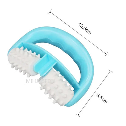 Praktischer Handmassage-Roller für Rücken und Beine
